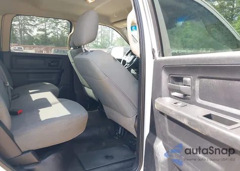 2018 Ram 2500 Tradesman 4X2 6'4 Box из США, поврежденный, VIN 3C6UR4CJ4JG306531